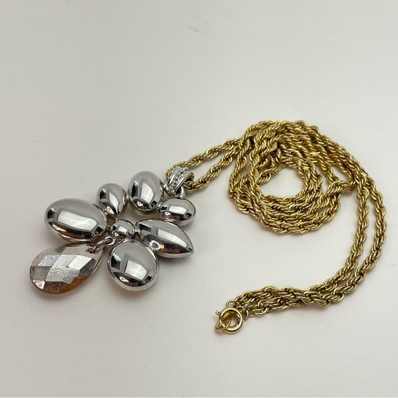 GOLD Tone Spiral Chain 24” with a Silver & Gold Pendant - Picture 11 of 14